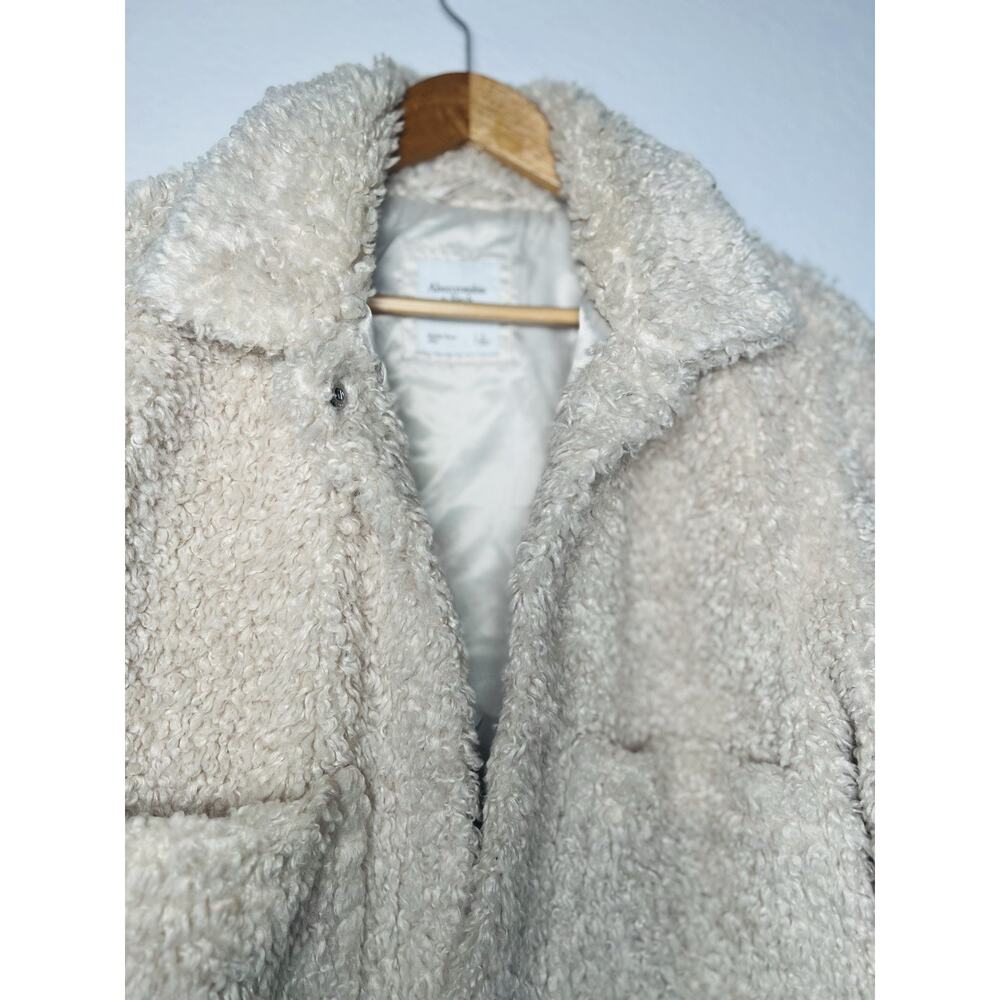 ABERCROMBIE & FITCH | Teddy Cropped Jacket Lined Button Front Collar Sz S - Picture 3 of 13